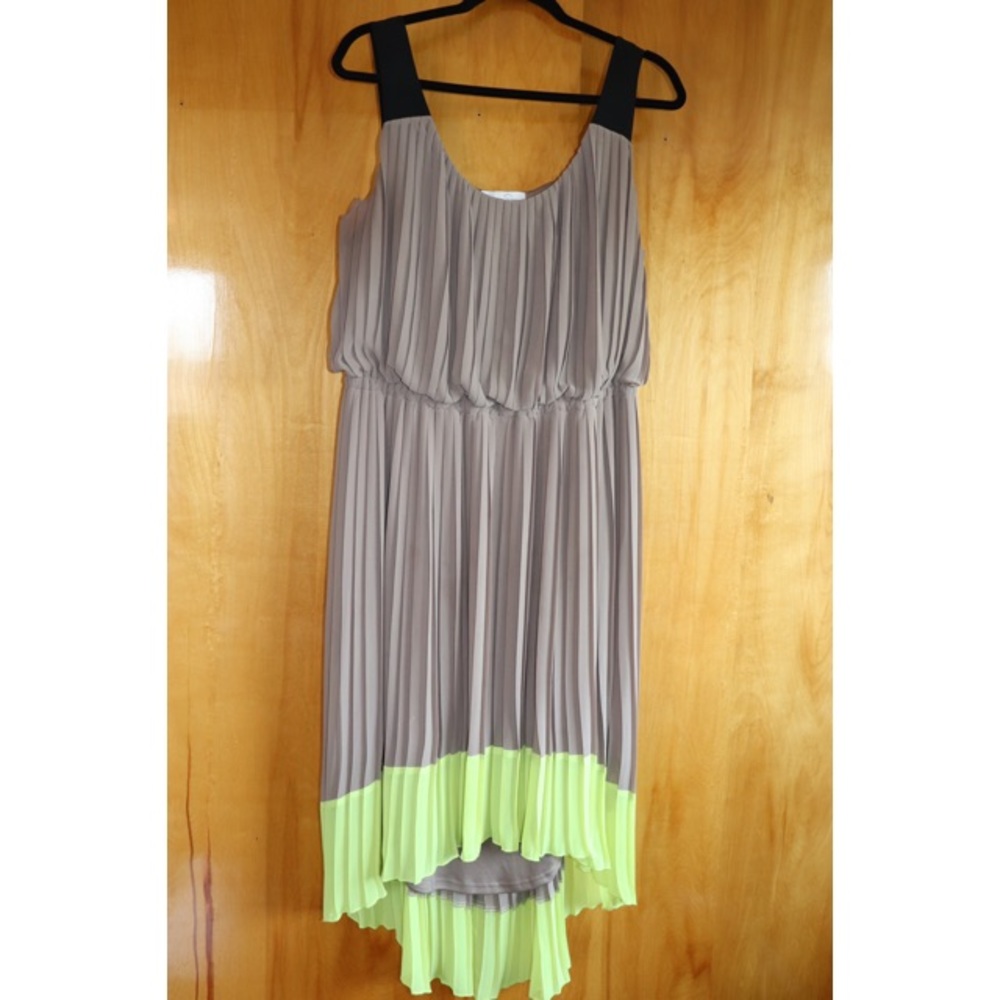 Jessica Simpson Taupe and Lime Green dress sz 12W